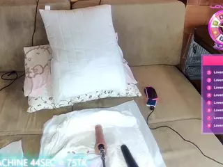 Hotbunny666's Live Sex Cam Show