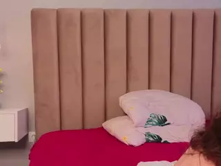 Lynn 🛡's Live Sex Cam Show