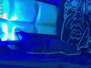 Live cam show with lunaa-mistyc