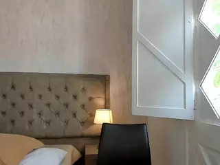 Corinabrown's Live Sex Cam Show