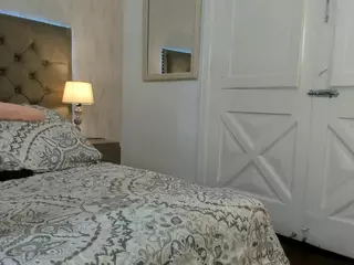 Corinabrown's Live Sex Cam Show