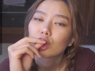 EadlinFenning's Live Sex Cam Show