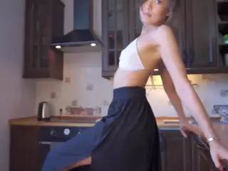 EadlinFenning's Live Sex Cam Show
