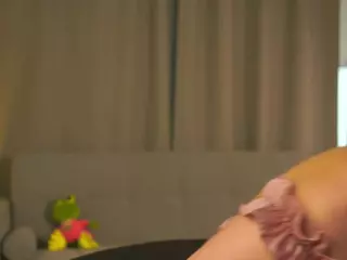 Lilly's Live Sex Cam Show