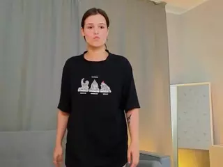 Lilly's Live Sex Cam Show