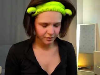 Lilly's Live Sex Cam Show