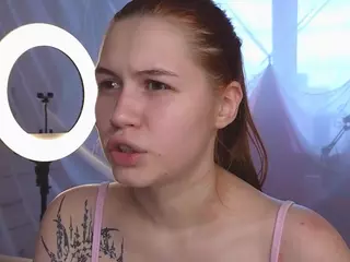 ElwynaBeeson's Live Sex Cam Show