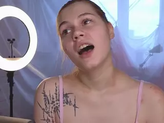 ElwynaBeeson's Live Sex Cam Show
