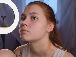 ElwynaBeeson's Live Sex Cam Show