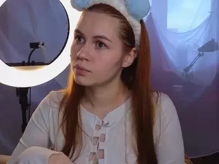 ElwynaBeeson's Live Sex Cam Show