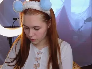 ElwynaBeeson's Live Sex Cam Show