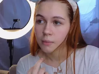 ElwynaBeeson's Live Sex Cam Show