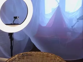 ElwynaBeeson's Live Sex Cam Show