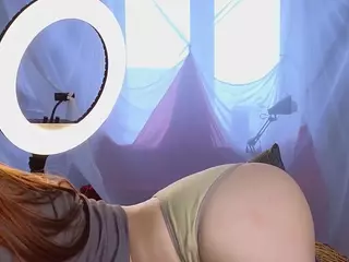 ElwynaBeeson's Live Sex Cam Show