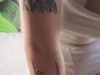 ElwynaBeeson's Live Sex Cam Show