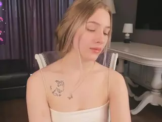 GlennaGrindel's Live Sex Cam Show
