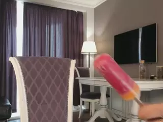 GlennaGrindel's Live Sex Cam Show