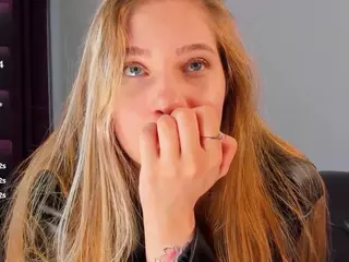 GlennaGrindel's Live Sex Cam Show