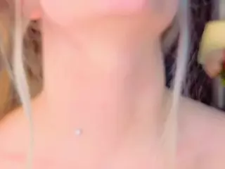 GlennaGrindel's Live Sex Cam Show