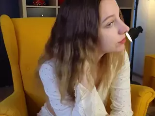 LynnaBaggs's Live Sex Cam Show