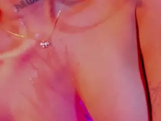 MaluLopez's Live Sex Cam Show