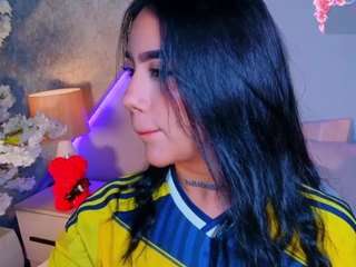 Live cam show with MaluLopez