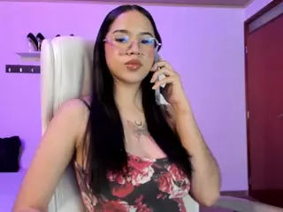 Renaxi-Smith's Live Sex Cam Show