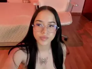 Renaxi-Smith's Live Sex Cam Show