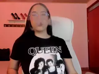 Renaxi-Smith's Live Sex Cam Show