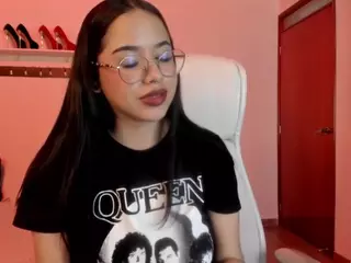 Renaxi-Smith's Live Sex Cam Show