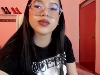 Renaxi-Smith's Live Sex Cam Show