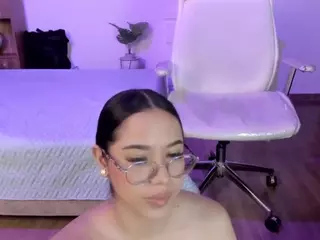 Renaxi-Smith's Live Sex Cam Show