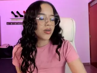 Renaxi-Smith's Live Sex Cam Show