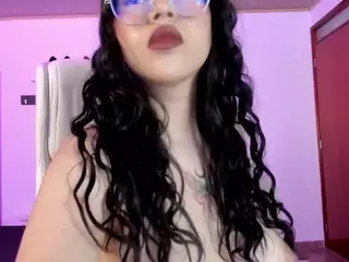 Renaxi-Smith's Live Sex Cam Show