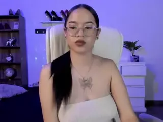Renaxi-Smith's Live Sex Cam Show