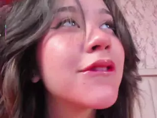 VikiCute's Live Sex Cam Show