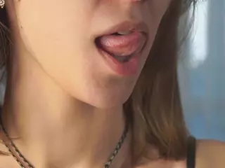 WilonaHadley's Live Sex Cam Show