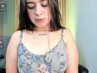 Brunettee-1's Live Sex Cam Show