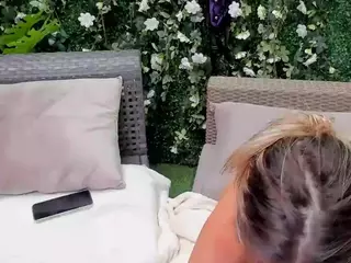 emmajudy's Live Sex Cam Show