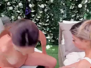 emmajudy's Live Sex Cam Show