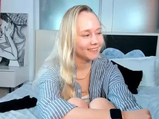 AislyGearing's Live Sex Cam Show