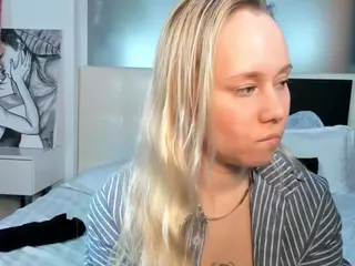 AislyGearing's Live Sex Cam Show