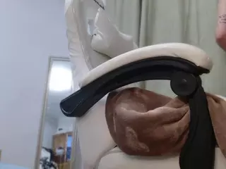 EmilyXJames's Live Sex Cam Show