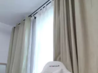 EmilyXJames's Live Sex Cam Show