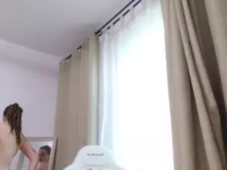 EmilyXJames's Live Sex Cam Show