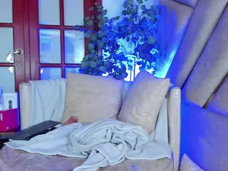 Paulette-Dupont's Live Sex Cam Show