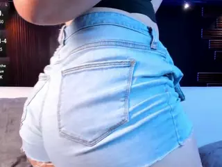 Chlloe-Lee's Live Sex Cam Show