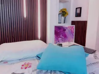 Chlloe-Lee's Live Sex Cam Show