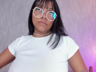 isabella-zc's Live Sex Cam Show