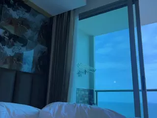 Caroline's Live Sex Cam Show